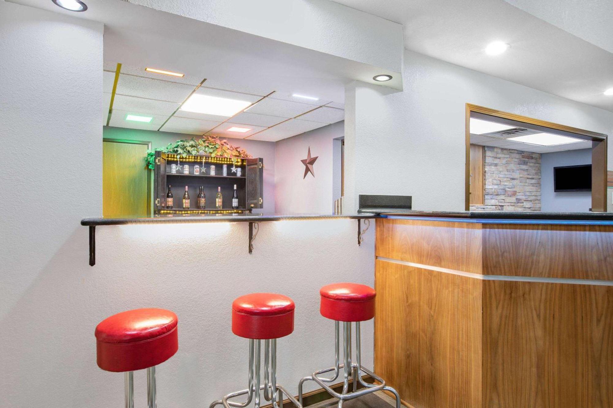 阿美丽克培拉套房酒店 Pella 外观 照片